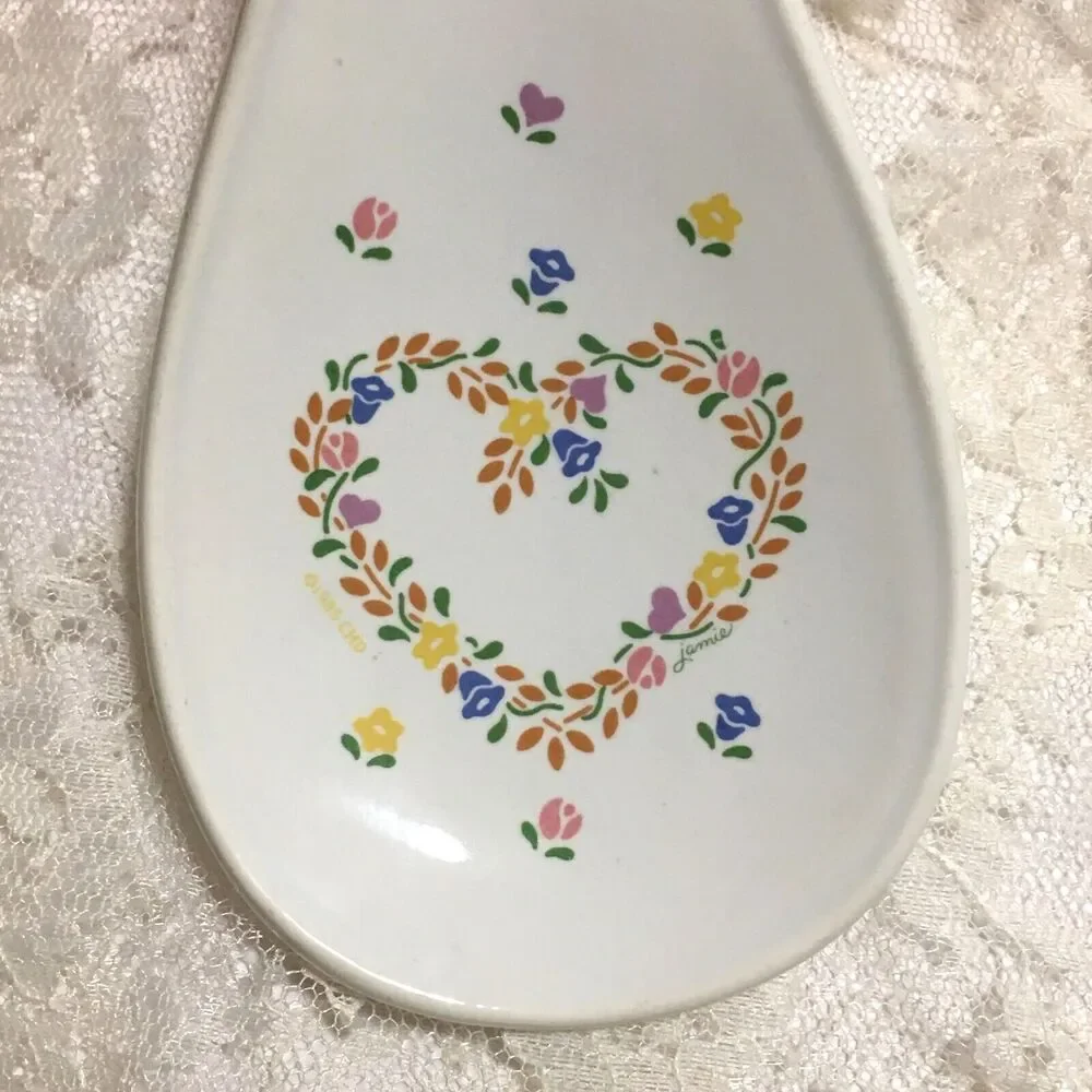 Vintage Cottagecore Spoon Rest Laurelwood USA White Ceramic Floral Heart 80s 90s